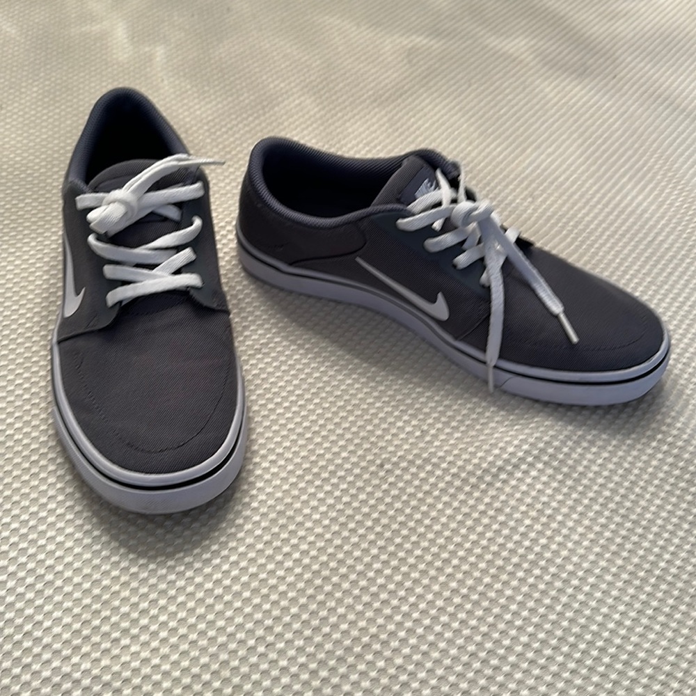 Nike SB (skateboarding line) shoes. Men’s size 8